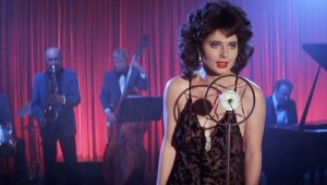 blue-velvet-1986-003-isabella-rossellini-singing-on-stage-original